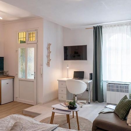 Edna Studio With Balcony Budapest Kültér fotó